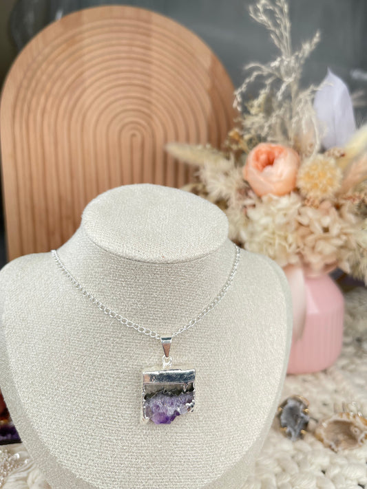 Small Amethyst Slice Necklace (Silver)